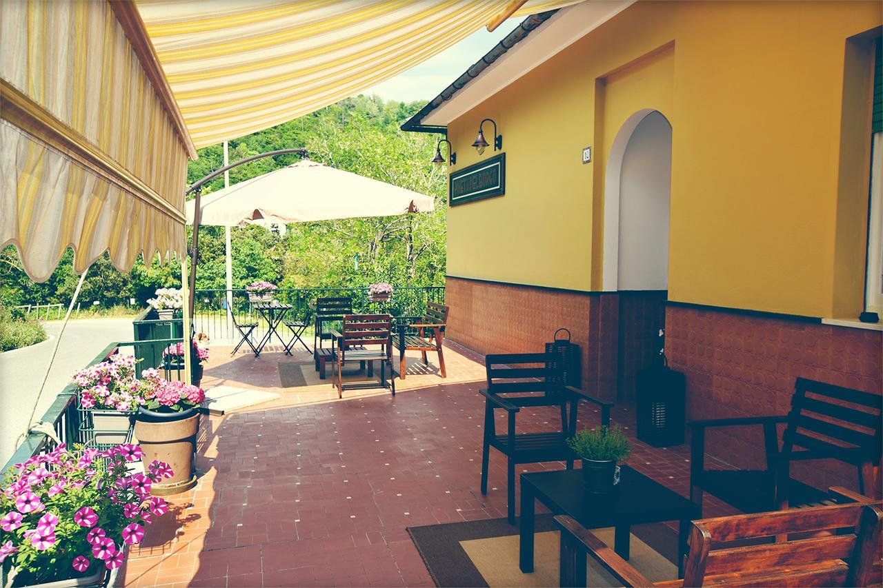 Pineta Del Borgo Ξενοδοχείο Cavi di Lavagna Εξωτερικό φωτογραφία